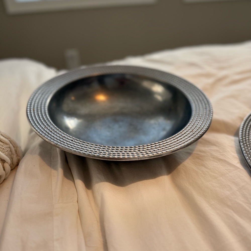 kate spade Silver Textured Dinnerware Set - Picture 4 of 7